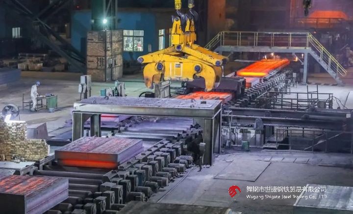 304mm厚高難要求容器用鋼SA516Gr70在河鋼舞鋼下線，鋼板厚度超常規(guī)最大厚度標(biāo)準(zhǔn)100mm